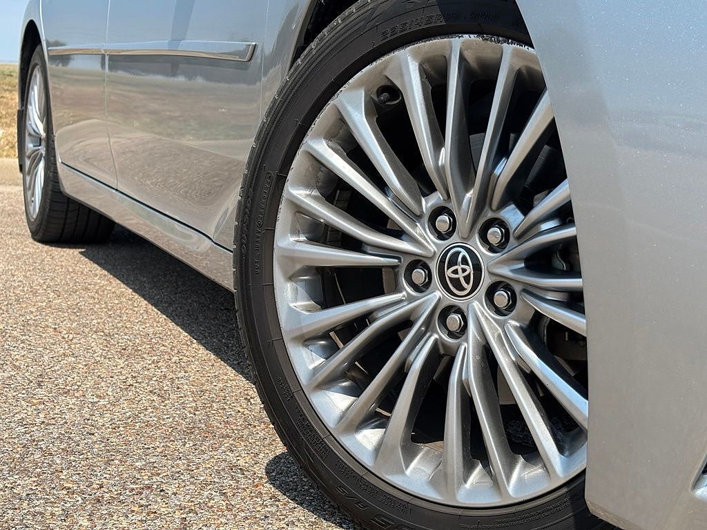 2021 Toyota Avalon Limited