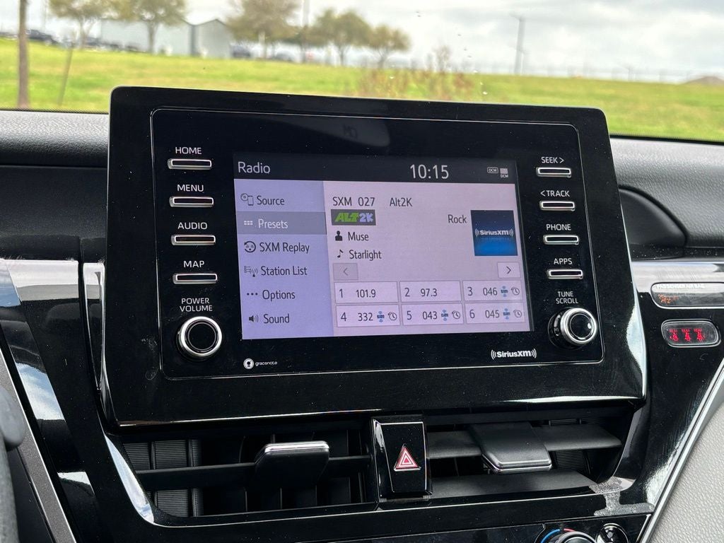 2022 Toyota Camry LE