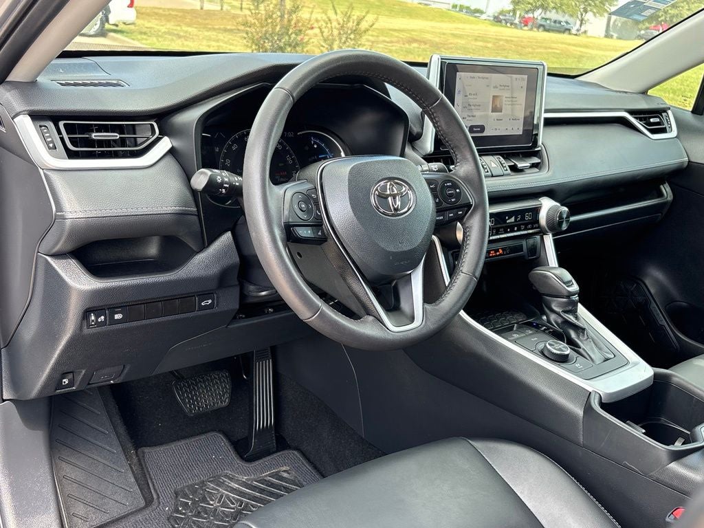 2023 Toyota RAV4 Hybrid XLE Premium