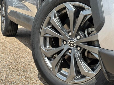 2023 Toyota RAV4 Hybrid XLE Premium
