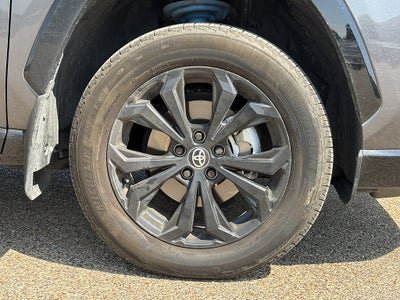 2024 Toyota RAV4 XSE
