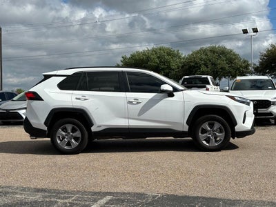 2023 Toyota RAV4 Hybrid XLE