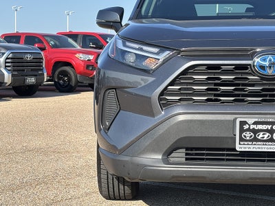 2022 Toyota RAV4 XLE