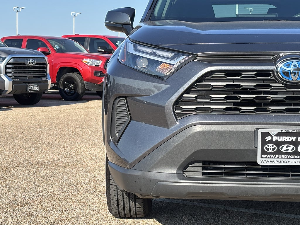 2022 Toyota RAV4 XLE