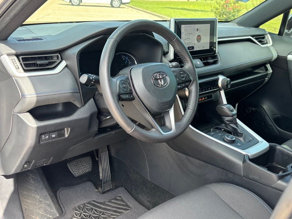 2024 Toyota RAV4 Hybrid SE