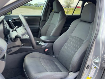 2024 Toyota RAV4 Hybrid SE