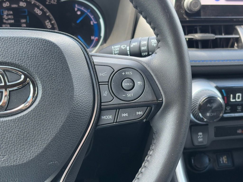 2024 Toyota RAV4 Hybrid SE