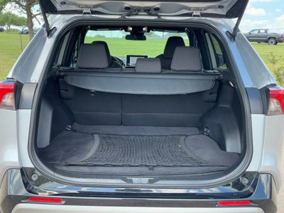 2024 Toyota RAV4 Hybrid SE