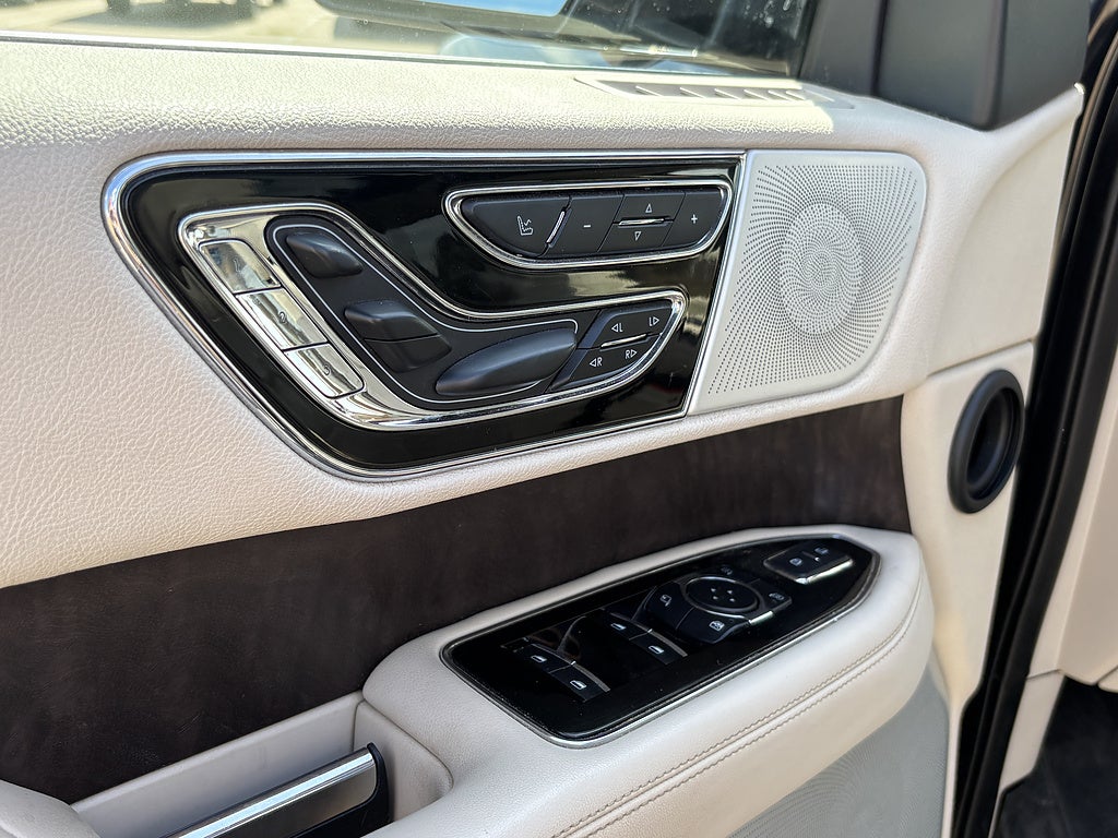2021 Lincoln Navigator L Reserve