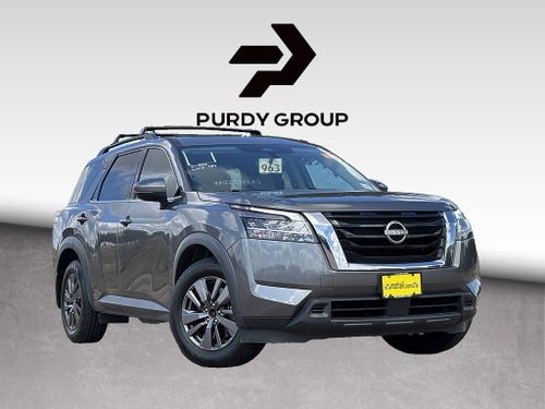 2022 Nissan Pathfinder SV