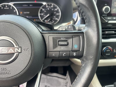 2022 Nissan Pathfinder SV