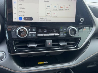 2023 Toyota Highlander Hybrid Bronze Edition