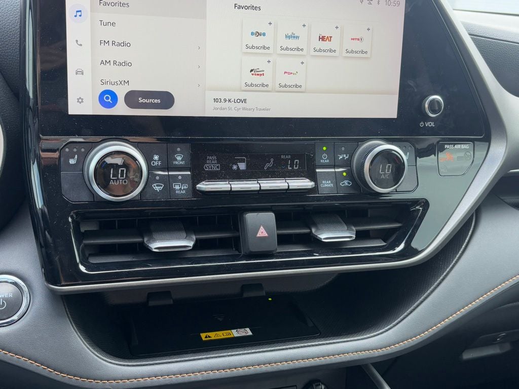 2023 Toyota Highlander Hybrid Bronze Edition