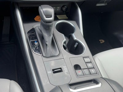 2023 Toyota Highlander Hybrid Bronze Edition