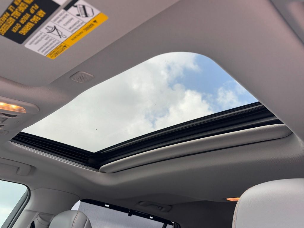 2023 Toyota Highlander Hybrid Bronze Edition