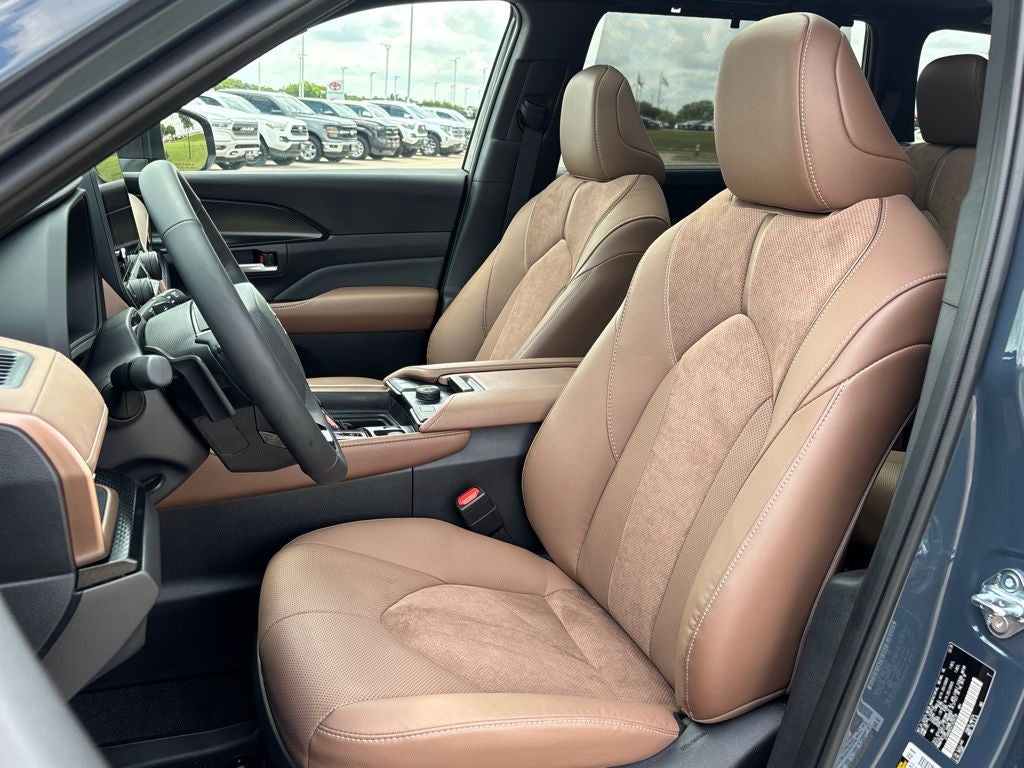 2026 Toyota Grand Highlander Hybrid MAX Platinum