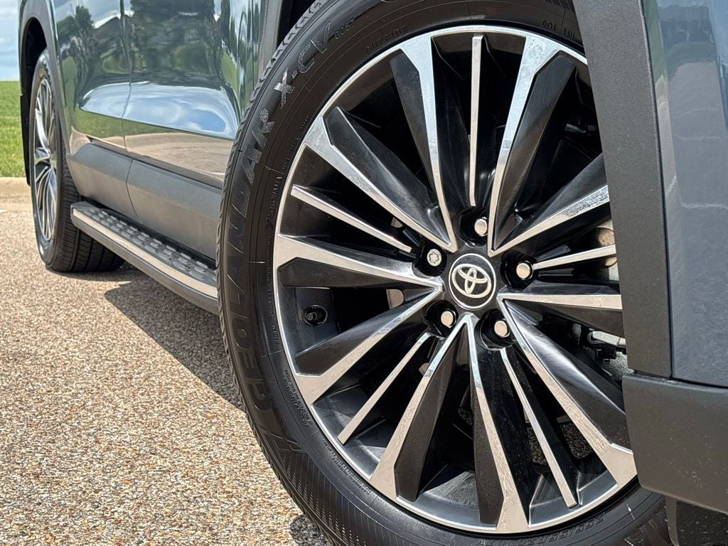 2026 Toyota Grand Highlander Hybrid MAX Platinum