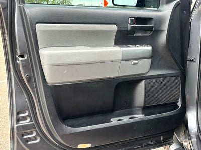 2021 Toyota Sequoia SR5 5.7L