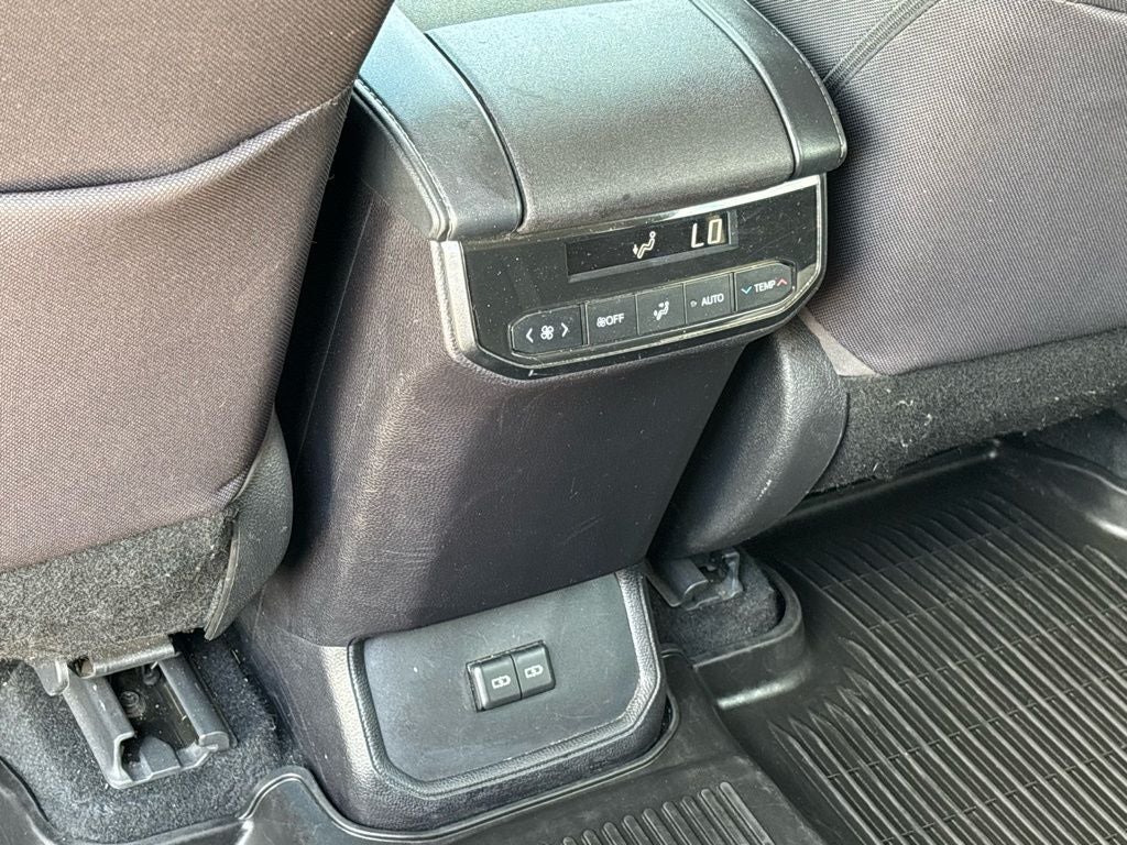 2022 Toyota Highlander L