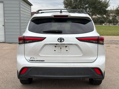 2022 Toyota Highlander L