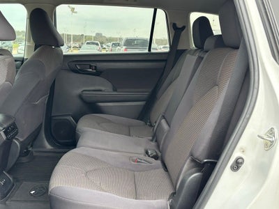 2022 Toyota Highlander L