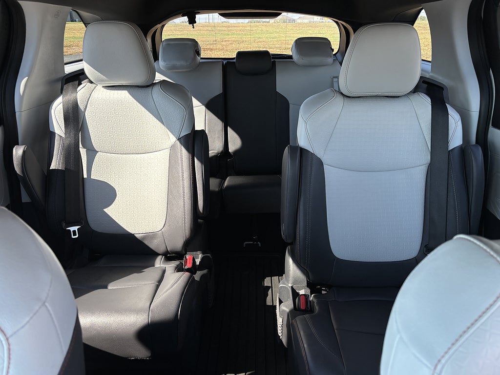 2024 Toyota Sienna XSE 7-Passenger