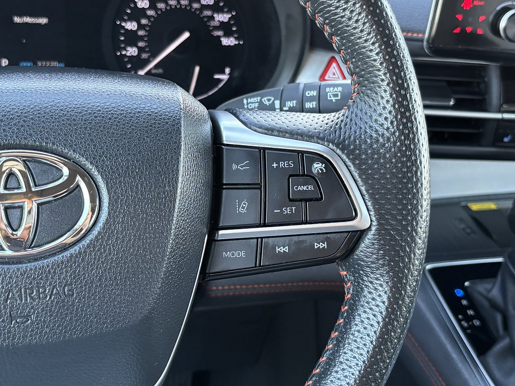 2024 Toyota Sienna XSE 7-Passenger