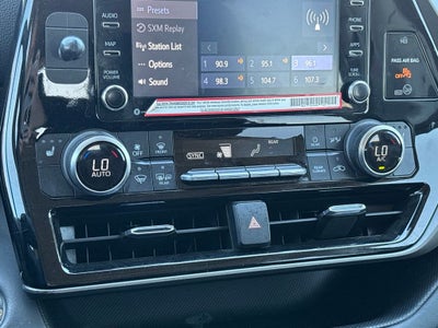 2022 Toyota Highlander XLE