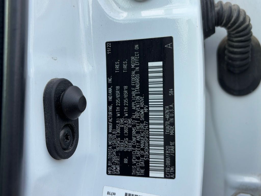 2023 Toyota Highlander LE