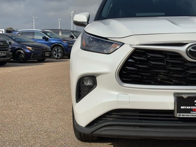 2023 Toyota Highlander LE