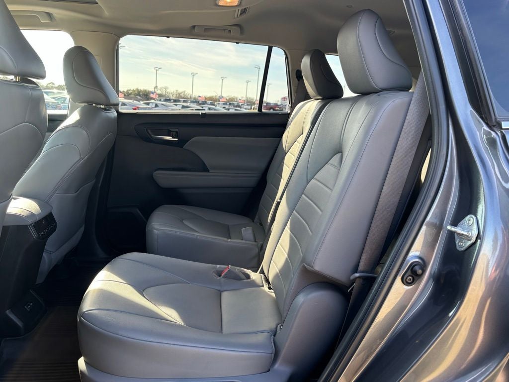 2023 Toyota Highlander XLE