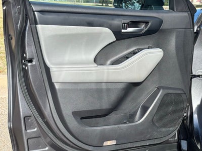 2023 Toyota Highlander XLE