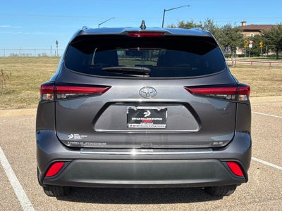 2023 Toyota Highlander XLE