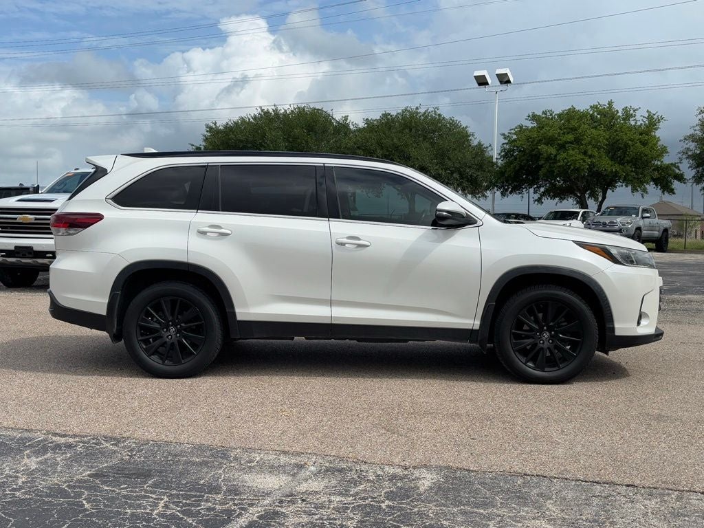 2019 Toyota Highlander SE