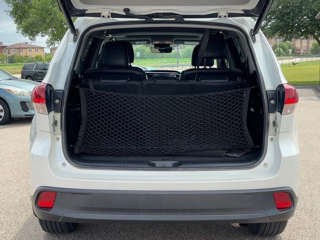 2019 Toyota Highlander SE