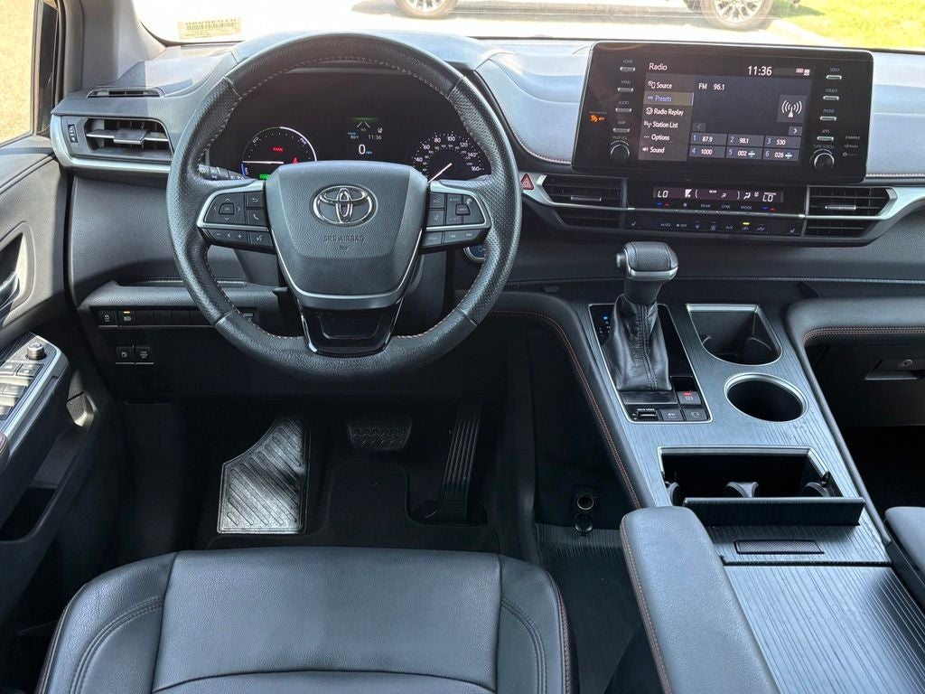 2021 Toyota Sienna XSE 7 Passenger