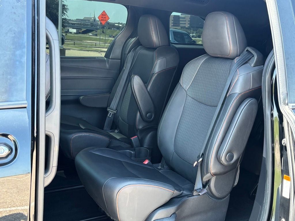 2021 Toyota Sienna XSE 7 Passenger