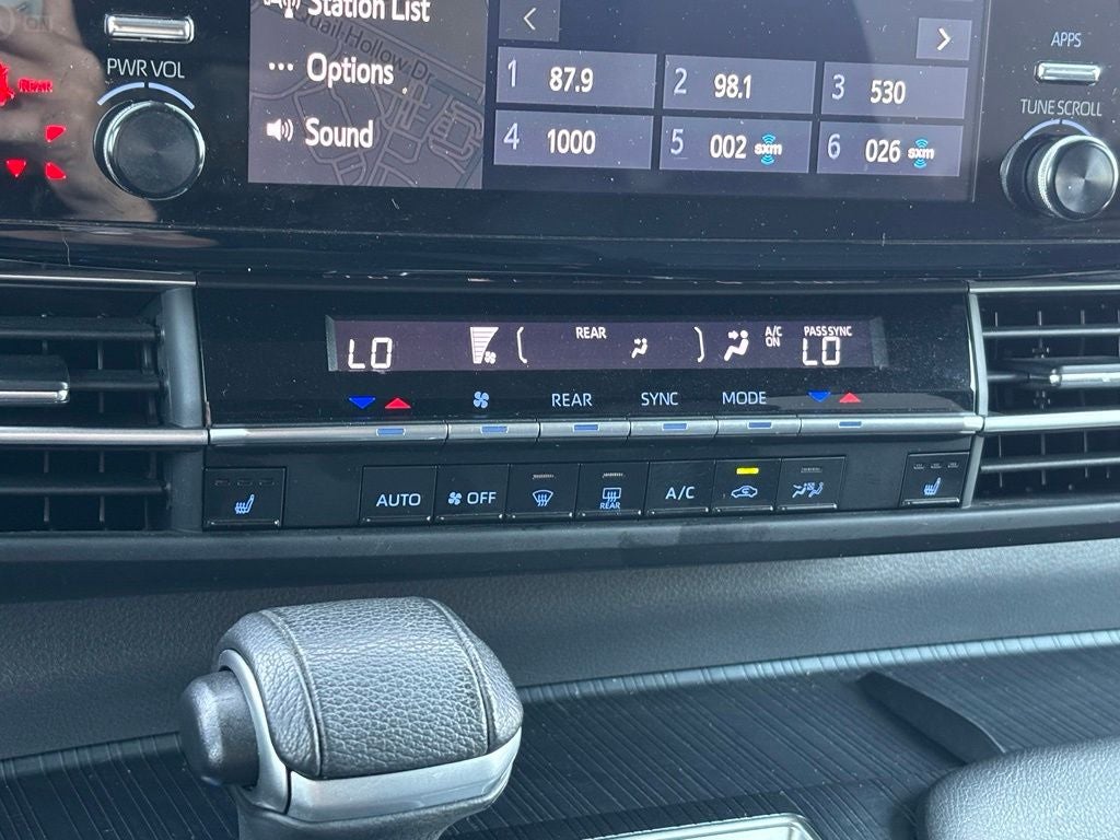 2021 Toyota Sienna XSE 7 Passenger