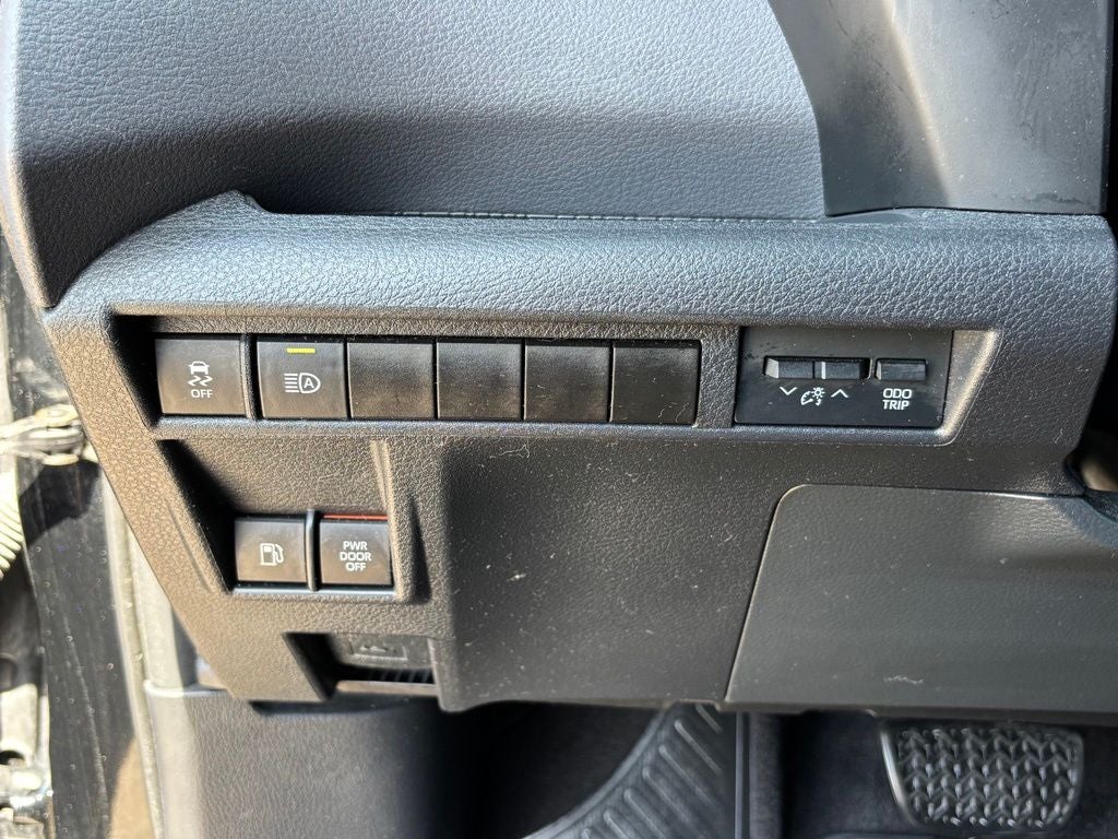 2021 Toyota Sienna XSE 7 Passenger