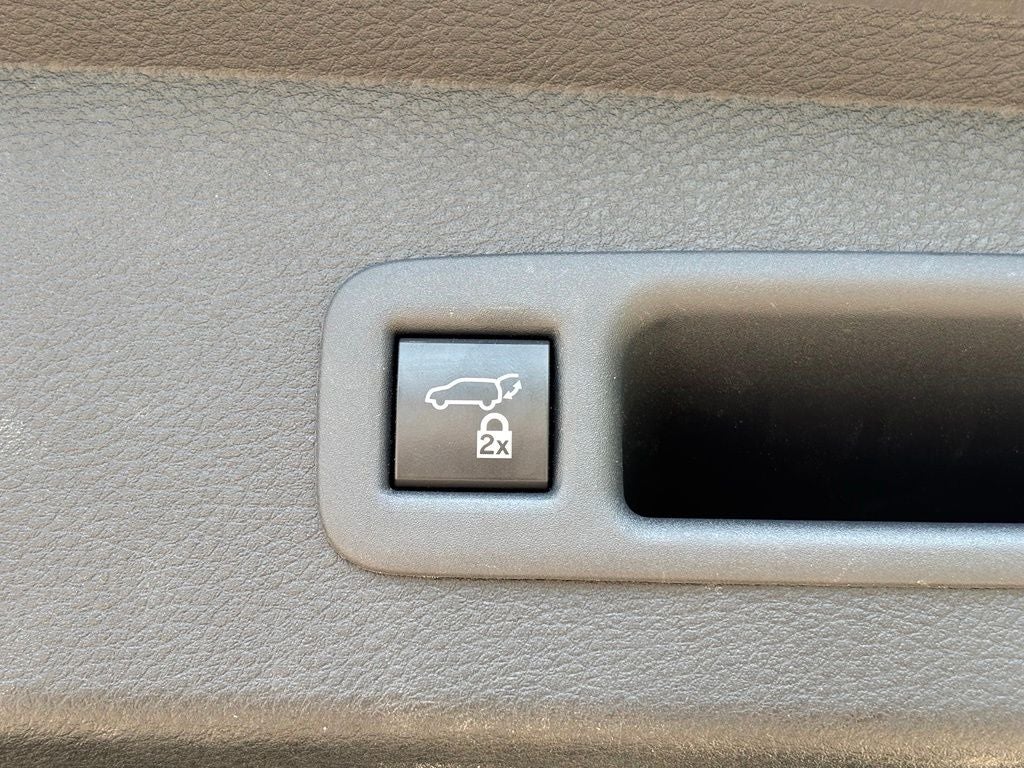 2021 Toyota Sienna XSE 7 Passenger