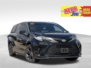 2021 Toyota Sienna XSE 7 Passenger