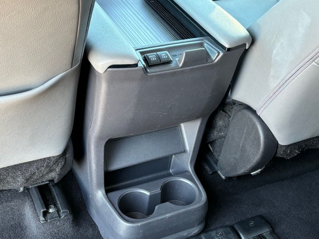 2023 Toyota Sienna XLE 8 Passenger