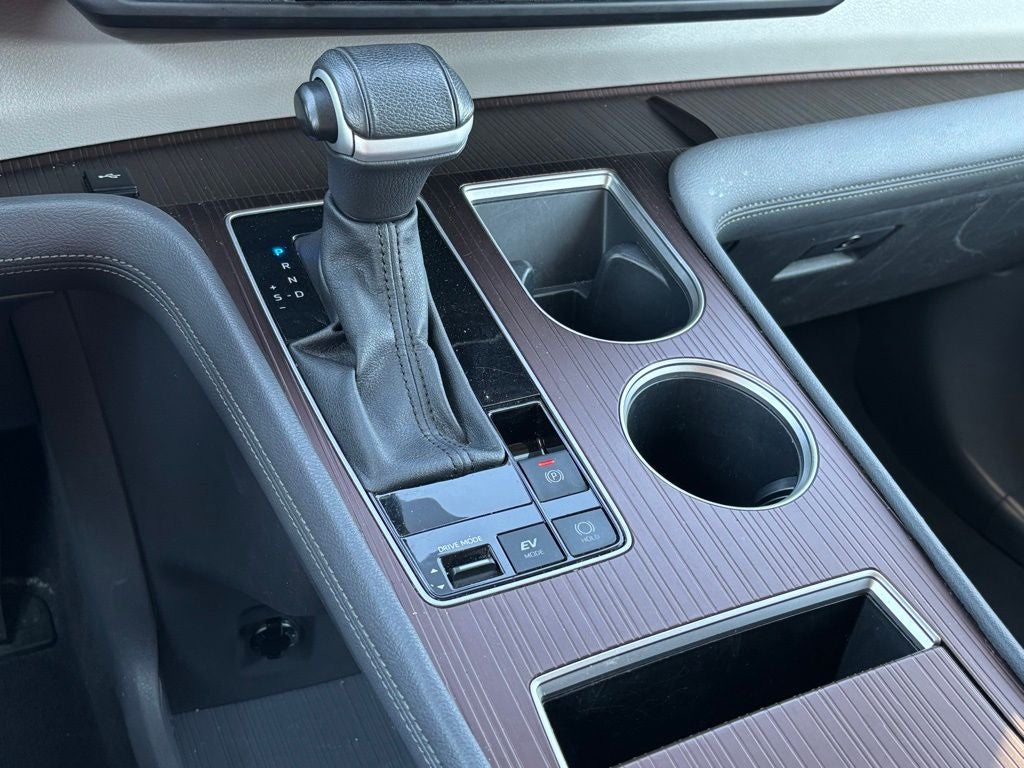 2023 Toyota Sienna XLE 8 Passenger