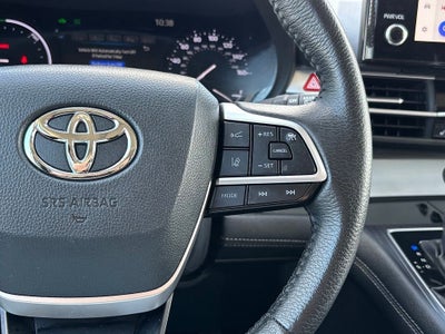 2025 Toyota Sienna XLE