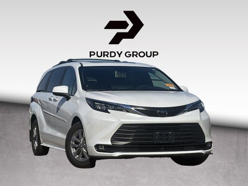2026 Toyota Sienna XLE 8-Passenger