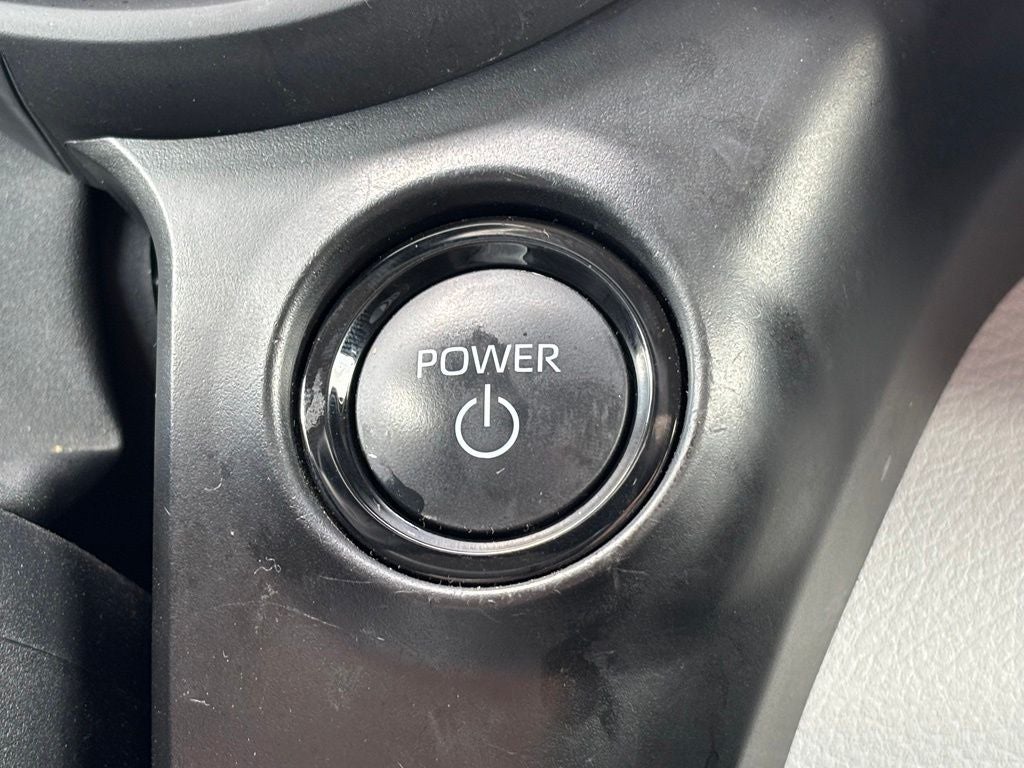 2025 Toyota Sienna XLE 8 Passenger