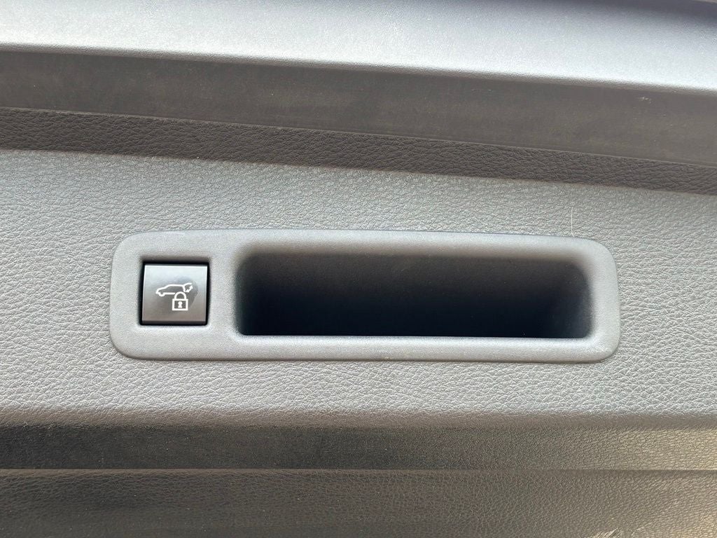 2025 Toyota Sienna XLE 8 Passenger