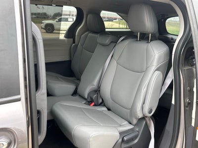 2024 Toyota Sienna XLE 8 Passenger
