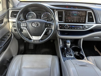 2017 Toyota Highlander Limited Platinum