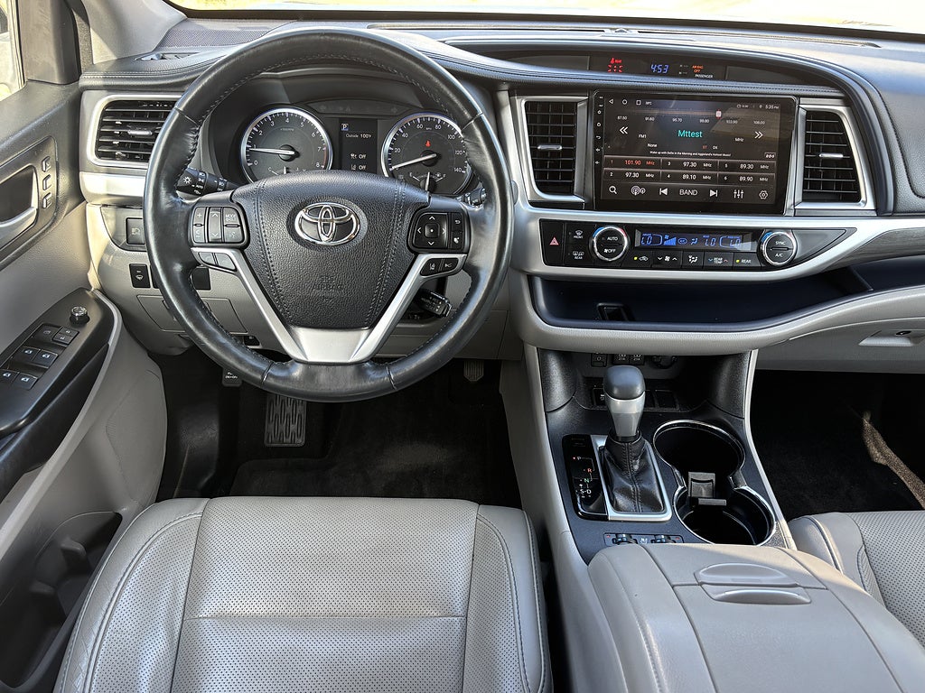 2017 Toyota Highlander Limited Platinum